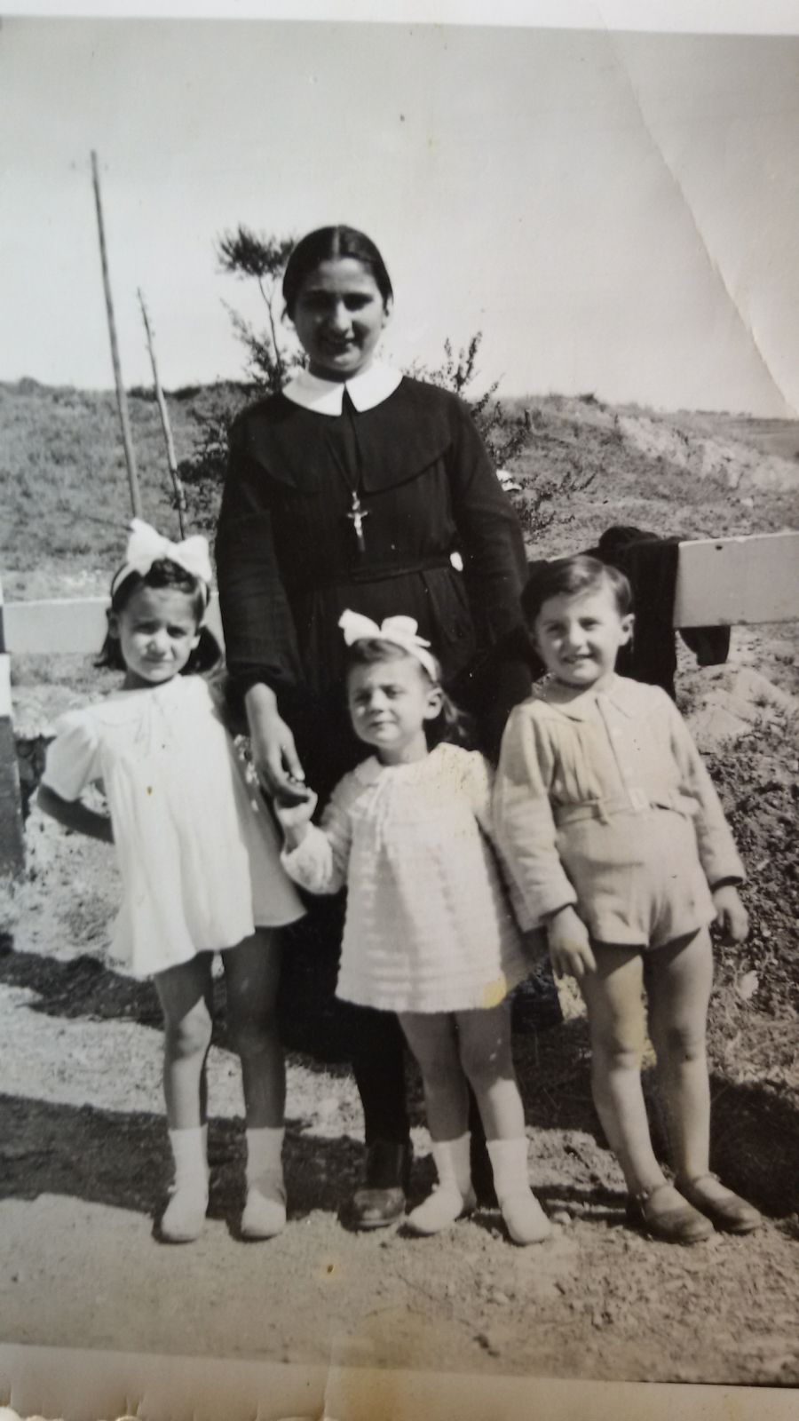 Maria med tre barn i Volturara Appula (1939)