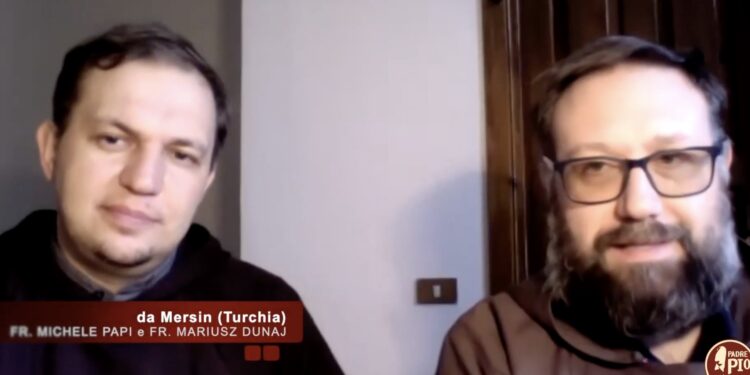 Il cappuccino fra Michele Papi tra i terremotati in Anatolia