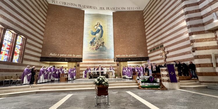 Funerali di Padre Leonardo Marcucci. Fra Francesco Dileo: “sentiva la necessità di parlare a tutti di Padre Pio”