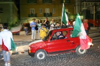 Un monumento all’amore e alla gioia    (04/05/04  15:00)
