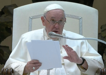 Papa Francesco: “Facciamo un Natale più umile, con regali più umili. Inviamo quello che risparmiamo al popolo ucraino”