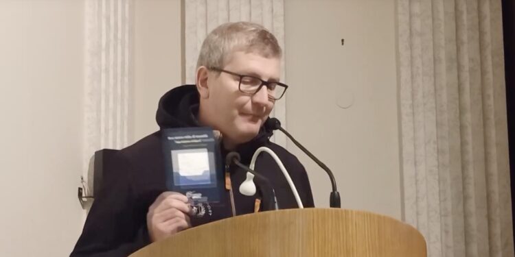 Centro Astalli: il Papa da 10 anni con i rifugiati