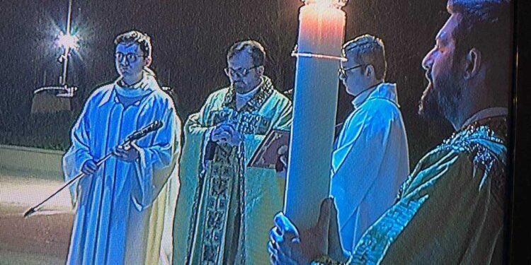 Veglia pasquale con lo sguardo rivolto ai migranti e alle vittime della guerra