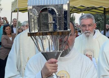 La Chiesa di Sardegna abbraccia il cuore di Padre Pio