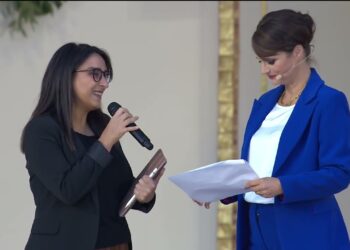 Mariella Matera, in arte Alumera e il suo incontro con Papa Francesco