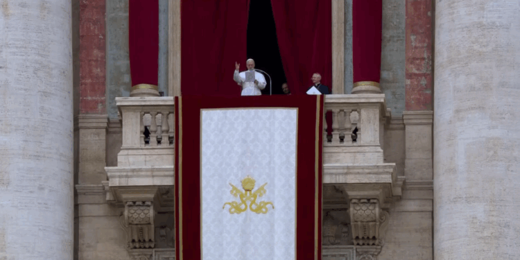 L’appello di Papa Leone XIV ai potenti della terra: “mai più la guerra”