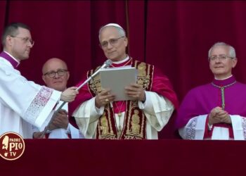 Papa Leone XIV: Sono un agostiniano “con voi sono cristiano e per voi vescovo”