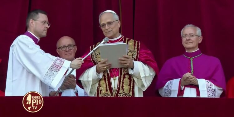 Papa Leone XIV: Sono un agostiniano “con voi sono cristiano e per voi vescovo”