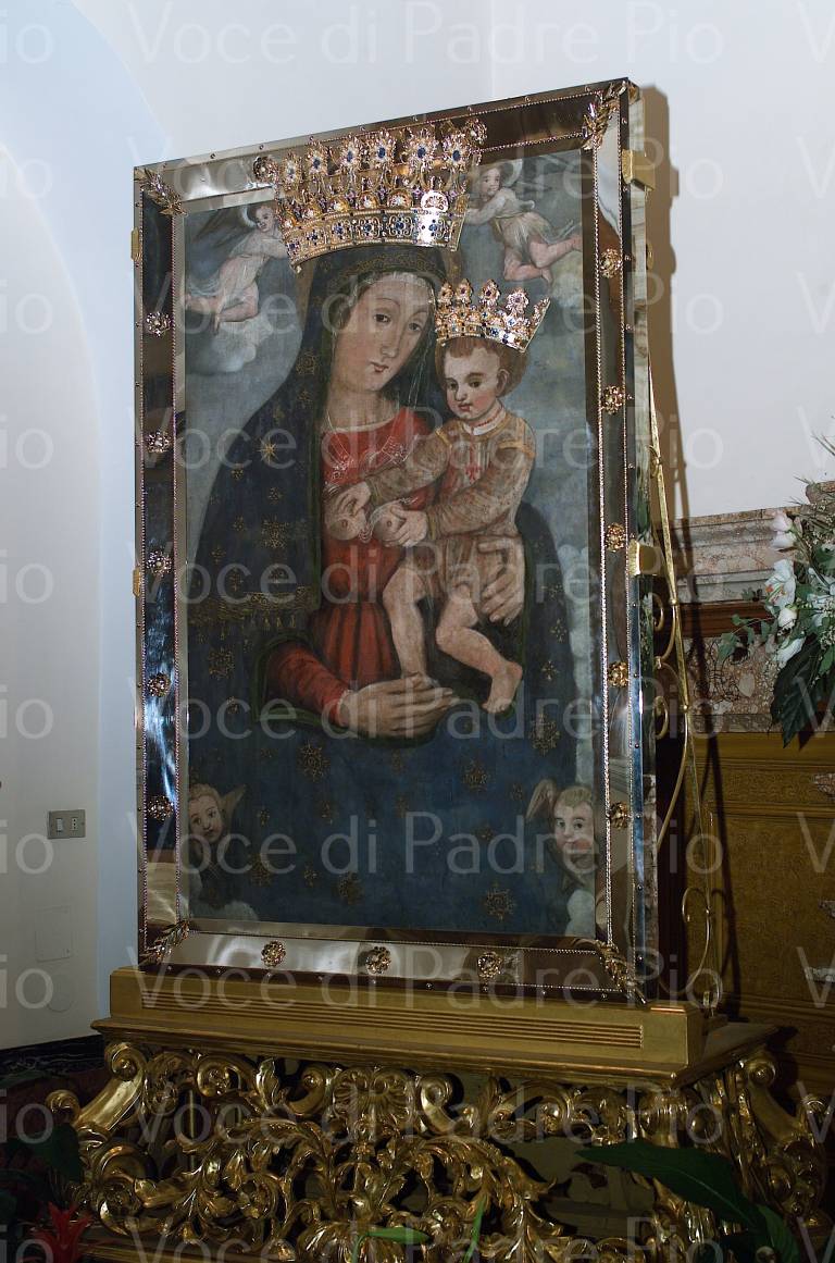 Padre Pio E La Madonna Delle Grazie La storia delle Madonna delle Grazie tanto amata da Padre Pio