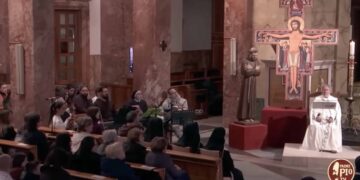 Nel Rosario del mese mariano seguendo san Francesco